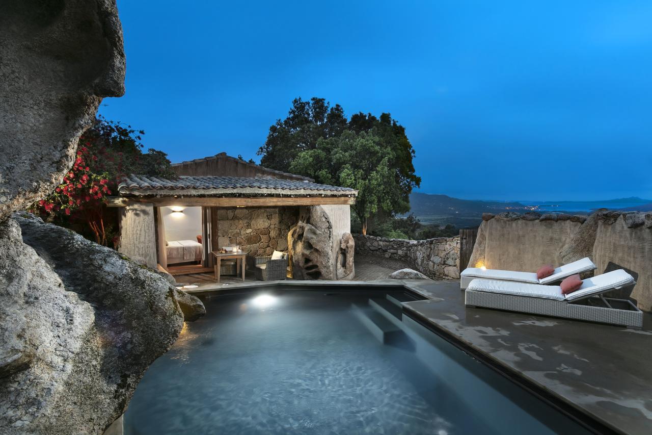 Petra Segreta Resort & Spa San Pantaleo Extérieur photo